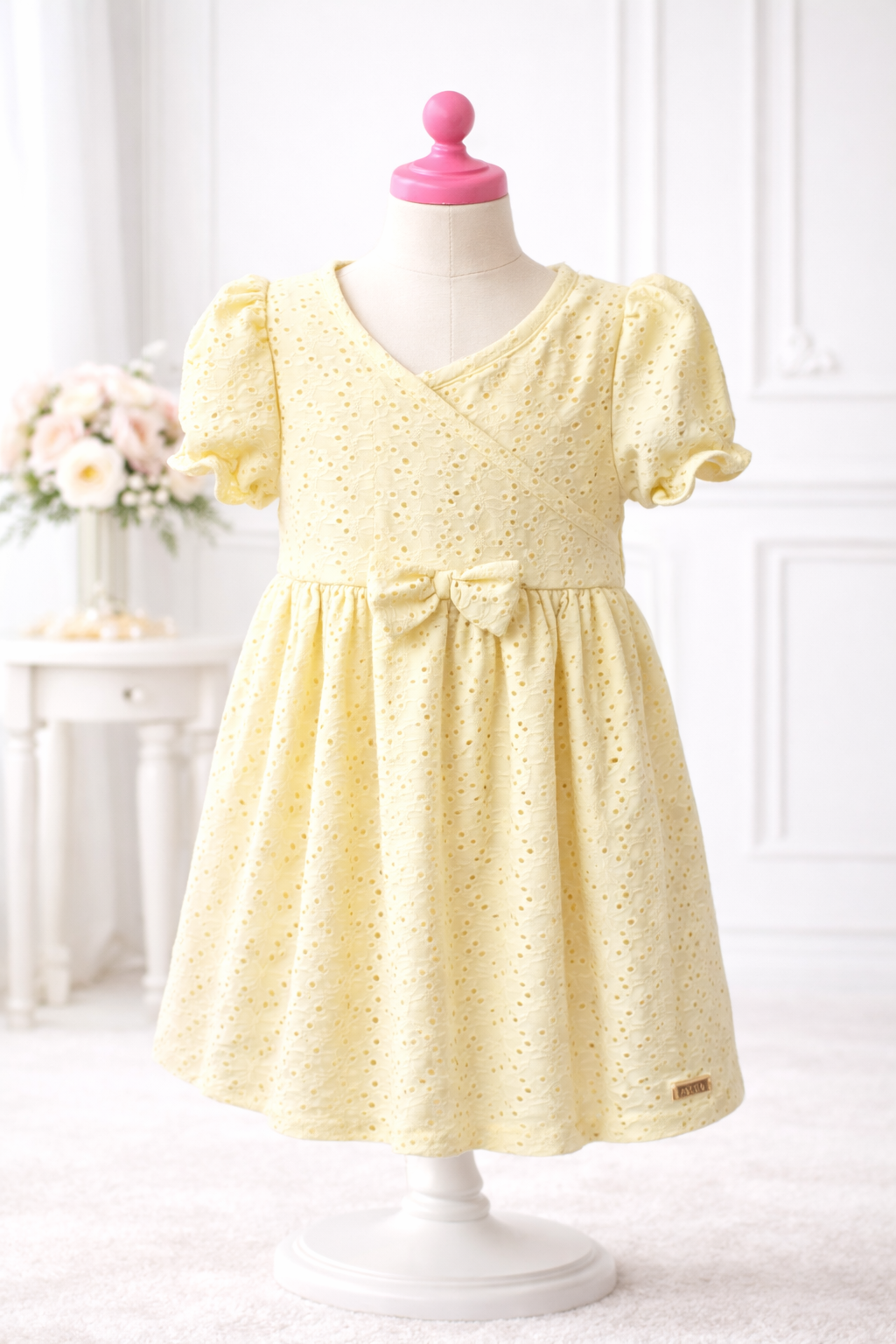 Ash yellow