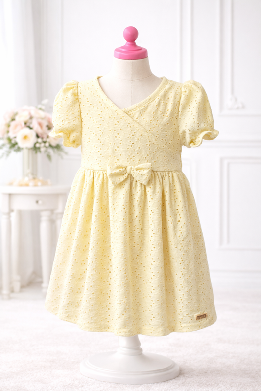 Ash yellow
