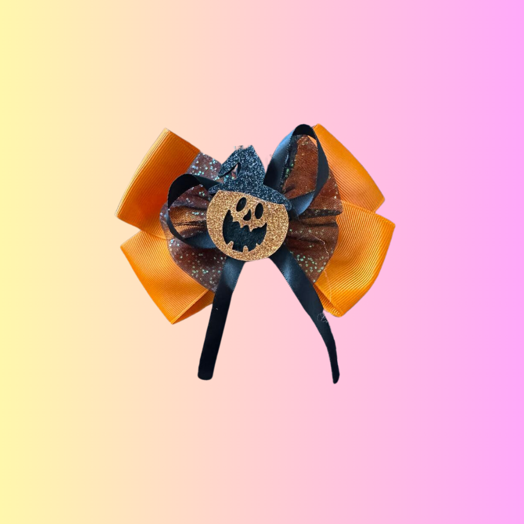 Pumpkin Bow Witch